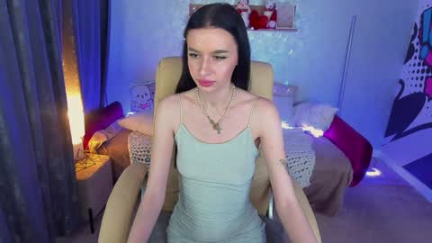 Snapshot of snow_whiteeex chatting on January 7, 2025, 10:54 am snow_whiteeex online show from January 7, 2025, 10:54 am