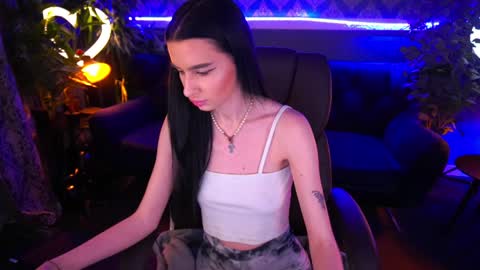 Snapshot of snow_whiteeex chatting on January 24, 2025, 2:08 pm snow_whiteeex online show from January 24, 2025, 2:08 pm