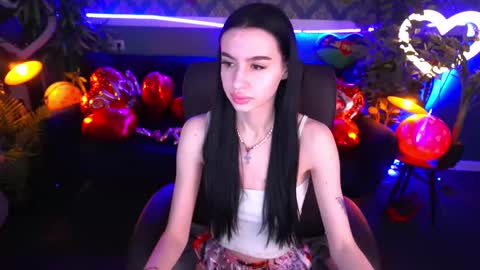 Snapshot of snow_whiteeex chatting on February 9, 2025, 6:43 am snow_whiteeex online show from February 9, 2025, 6:43 am