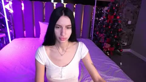 snow_whiteeex online show from January 19, 2026, 6:39 am
