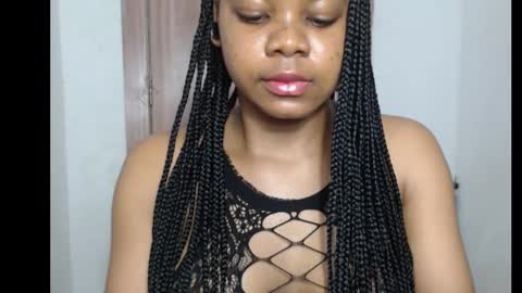 snowdrop5 online show from October 7, 2025, 8:06 pm