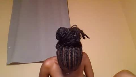 Snowie eyes online show from November 16, 2025, 12:49 am