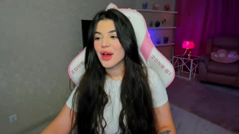 snowingwinter online show from April 16, 2026, 11:22 am