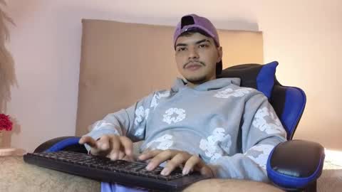 Snow online show from November 5, 2025, 2:22 am