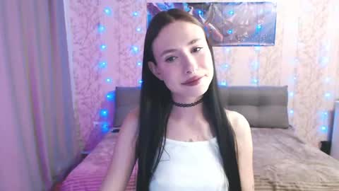 Snapshot of snowwhate_00 chatting on May 29, 2026, 7:12 pm SnowWhate 00 online show from May 29, 2026, 7:12 pm