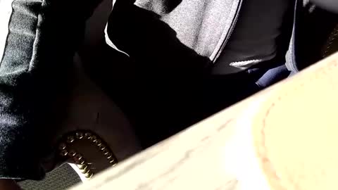 snurtle online show from February 9, 2025, 8:34 pm