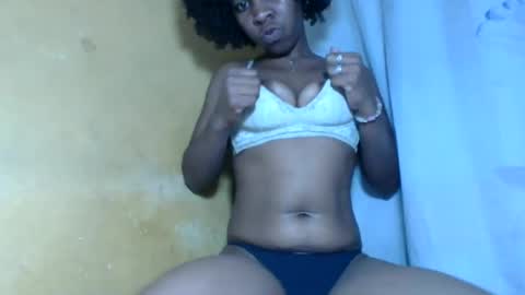 Murielle online show from July 25, 2026, 11:02 pm