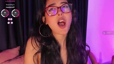 Danna online show from October 11, 2025, 9:30 am