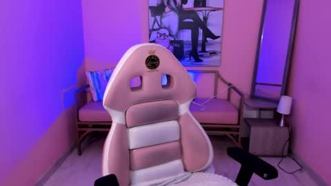 soffi_x online show from May 31, 2026, 12:45 pm