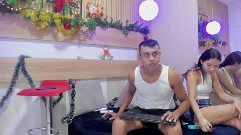 Snapshot of soffia_bless chatting on December 31, 2024, 1:19 pm Soffia bless online show from December 31, 2024, 1:19 pm