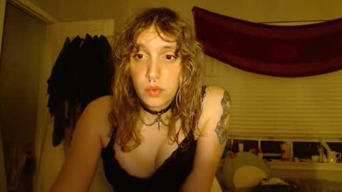 Lilytea online show from November 2, 2025, 6:49 am