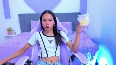 Snapshot of sofi_little2 chatting on December 20, 2025, 6:26 pm Sofia online show from December 20, 2025, 6:26 pm