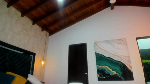 Sofi online show from April 5, 2026, 11:18 am