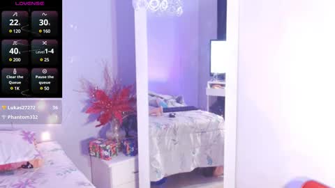 sofi smith online show from December 14, 2024, 1:39 am