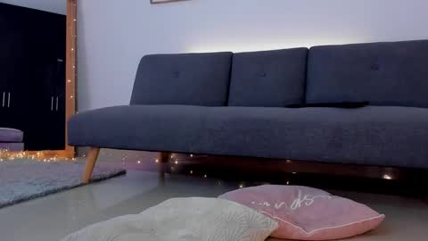 Sofi smith   online show from January 27, 2025, 4:11 pm