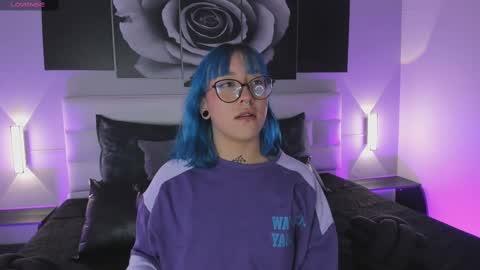 sofi_sp online show from November 20, 2025, 11:32 am