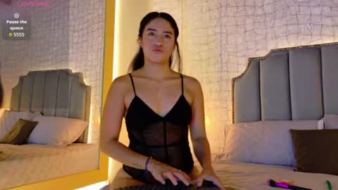 sofi_williams2 online show from July 27, 2026, 9:11 pm