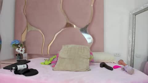 Snapshot of sofia1candyht chatting on March 13, 2026, 9:21 pm SOFIA online show from March 13, 2026, 9:21 pm