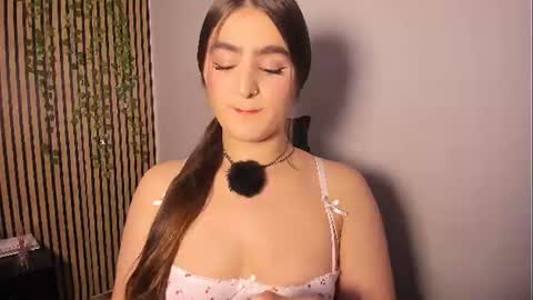 Skarlett online show from July 13, 2026, 6:33 pm