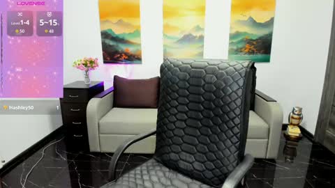 Snapshot of sofia_ford chatting on October 27, 2025, 7:45 am Sofia online show from October 27, 2025, 7:45 am