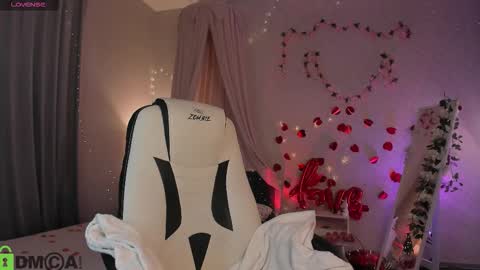 Snapshot of sofia_gaze chatting on February 24, 2026, 2:31 am Sofia Gaze online show from February 24, 2026, 2:31 am