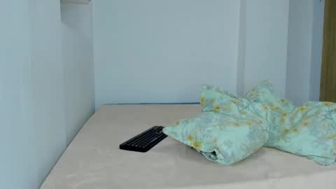 Snapshot of sofia_gomezz10 chatting on October 24, 2025, 7:21 pm Sofia online show from October 24, 2025, 7:21 pm