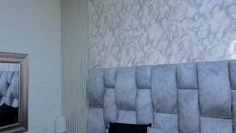 sofia gutierrez   online show from April 15, 2026, 3:46 am