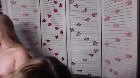 Sofia here online show from November 20, 2025, 12:22 am