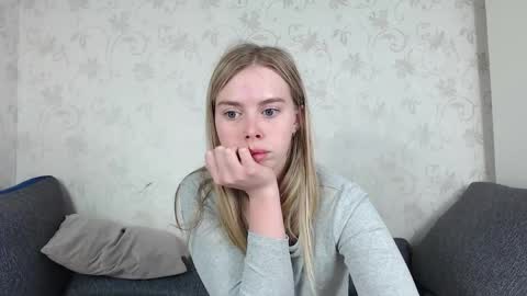 Snapshot of sofia_here chatting on April 22, 2026, 12:02 am Sofia here online show from April 22, 2026, 12:02 am