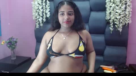 Snapshot of sofia_hernandeez_ chatting on February 4, 2025, 2:39 am Sofi online show from February 4, 2025, 2:39 am
