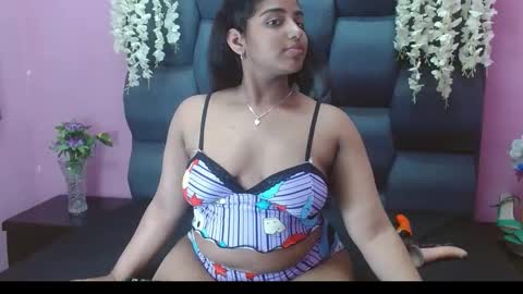 Snapshot of sofia_hernandeez_ chatting on February 5, 2025, 8:43 am Sofi online show from February 5, 2025, 8:43 am