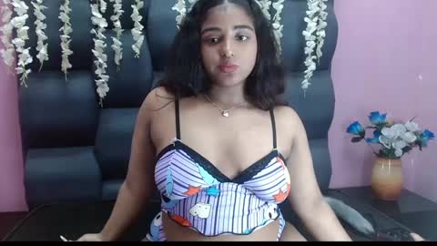 Snapshot of sofia_hernandeez_ chatting on February 9, 2025, 6:11 am Sofi online show from February 9, 2025, 6:11 am