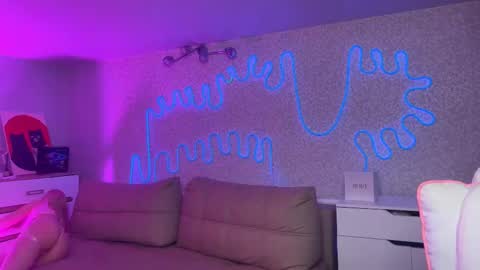 Sofia online show from October 19, 2025, 3:07 am