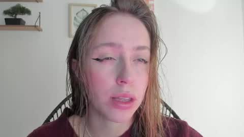 Snapshot of sofia_palacios_ chatting on January 18, 2025, 3:31 am online show from January 18, 2025, 3:31 am