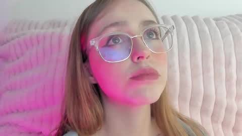 Snapshot of sofia_palacios_ chatting on February 11, 2025, 4:33 am online show from February 11, 2025, 4:33 am