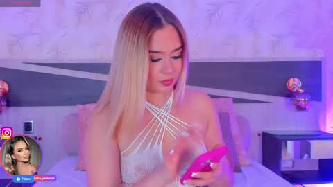 Snapshot of sofia_pamela_ chatting on April 20, 2026, 7:26 pm online show from April 20, 2026, 7:26 pm