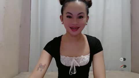 Snapshot of sofia_sweetheart18 chatting on May 13, 2026, 12:41 am sofia_sweetheart18 online show from May 13, 2026, 12:41 am