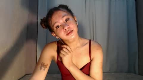 Snapshot of sofia_sweetheart18 chatting on May 16, 2026, 12:07 am sofia_sweetheart18 online show from May 16, 2026, 12:07 am