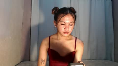 Snapshot of sofia_sweetheart18 chatting on May 16, 2026, 12:29 am sofia_sweetheart18 online show from May 16, 2026, 12:29 am