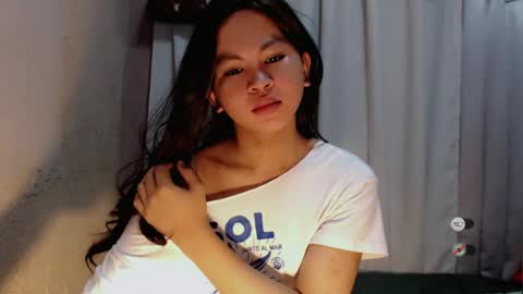 sofia_sweetheart18 online show from July 27, 2026, 12:39 am