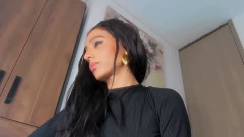 laura online show from December 22, 2024, 6:28 am