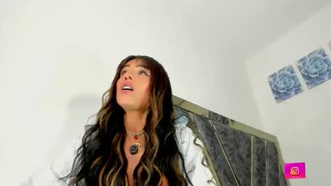 Snapshot of sofia_swett_03 chatting on February 27, 2026, 3:39 am laura online show from February 27, 2026, 3:39 am