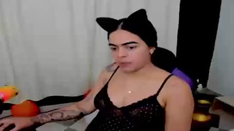 sofia online show from February 16, 2025, 1:14 am