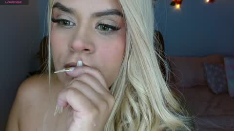 Sofi cortes626 Ig online show from January 29, 2025, 6:33 am