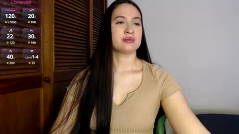 sofiaduque_26 online show from September 16, 2025, 8:43 pm