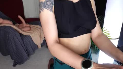 Sofia online show from November 19, 2025, 6:02 am