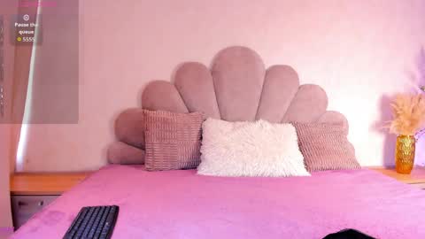 Snapshot of sofiagomez_1 chatting on May 1, 2026, 6:01 pm SOFI online show from May 1, 2026, 6:01 pm