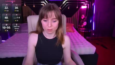 SofiaLuxuryy online show from March 19, 2026, 3:27 pm