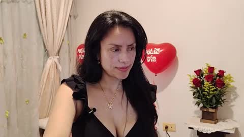 Sofi Bella online show from February 13, 2026, 7:32 pm