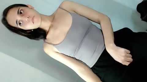 Sofie online show from March 10, 2026, 5:29 pm